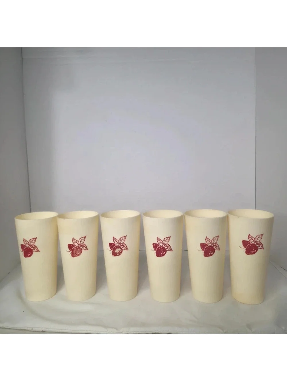 Vintage Strawberry Plastic Tumblers Set of 6 Retro 1970s Cream Red Cups